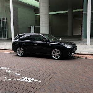 アウトランダーPHEV GG2W