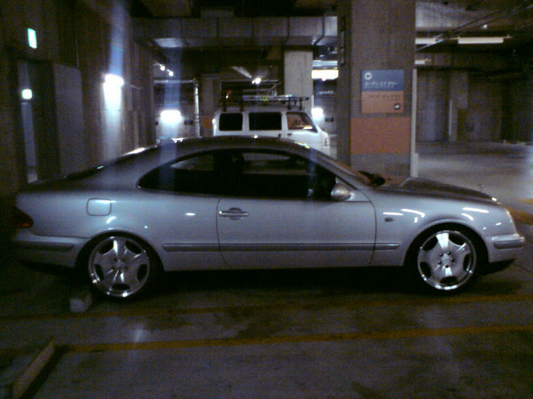 CLK クーペのtobetobetenmadetoさんが投稿したカスタム事例の投稿画像3枚目