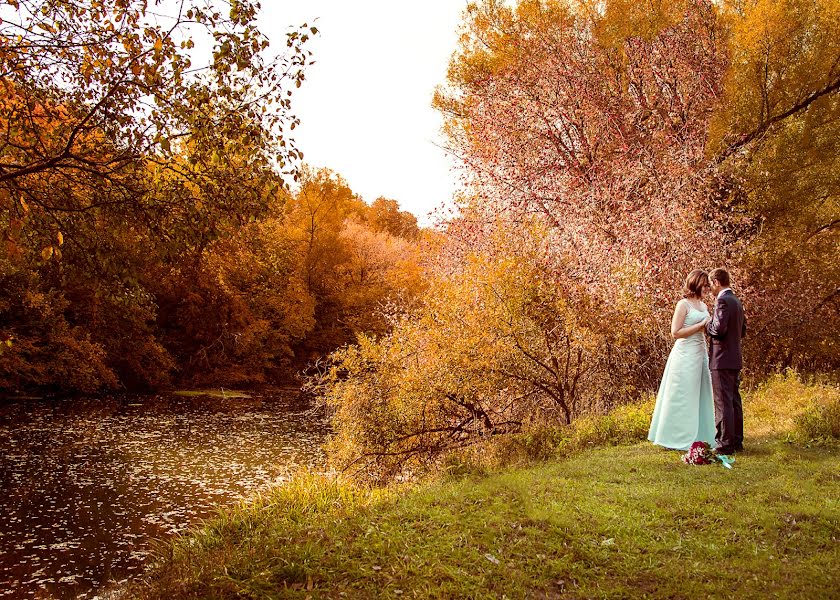 Wedding photographer Sergey Emelyanov (emelianovsergei). Photo of 16 October 2015