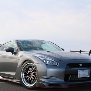 NISSAN GT-R R35