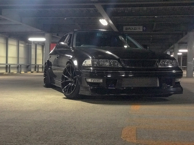 マークIIの立体駐車場・貸切状態・ドライブ・一人撮影会に関するカスタム事例の投稿画像1枚目