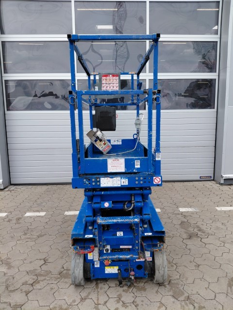 Picture of a SKYJACK SJIII 3219