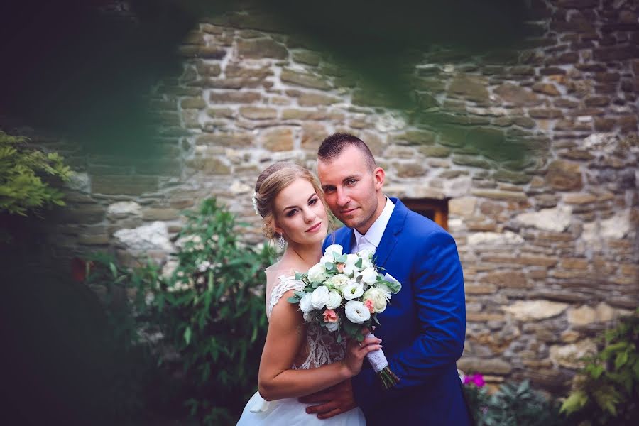 Fotógrafo de casamento Zsuzsanna Gaál-Zokob (zsuzsannazg). Foto de 3 de março 2019