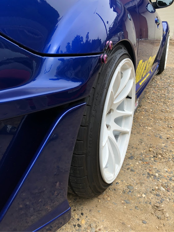 RX-8のrx-8・CR極・ホイール・ハミタイに関するカスタム事例の投稿画像1枚目