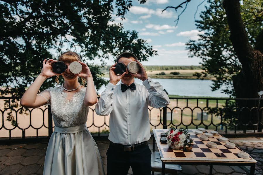 Fotógrafo de casamento Mikhail Zolotovskiy (photozolotovsky). Foto de 21 de setembro 2018