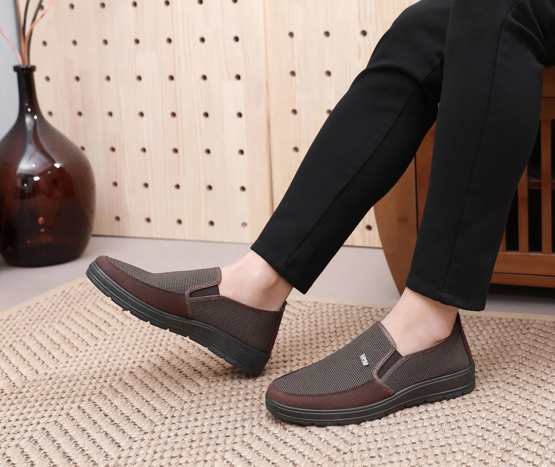 Title 12, Zapatos delgados para hombre sin cordones antid...