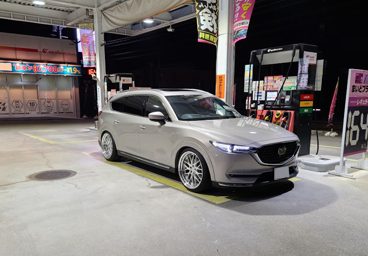 CX-8のワーク・ランベックLM1・10J・深夜のガソスタに関するカスタム事例の投稿画像1枚目