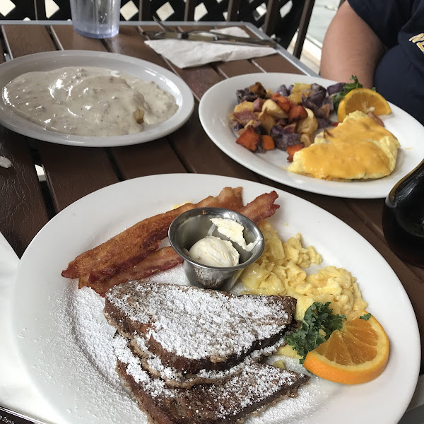 My gluten free plate is in the front of the picture (French toast, eggs, bacon).  Not sure if other was gluten free.