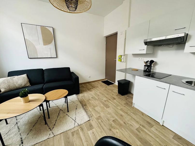 Location meublée appartement 2 pièces 22.8 m² à Saint-Quentin (02100), 500 €