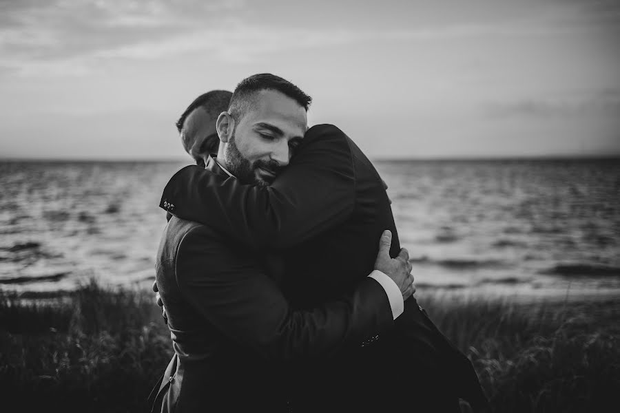 Fotografo di matrimoni Emanuele Demontis (lasuproduction). Foto del 15 ottobre 2023