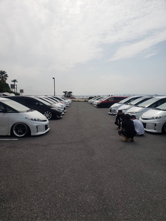 エスティマの千葉フォルニア・オフ会・ネギ脚に関するカスタム事例の投稿画像1枚目