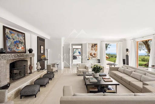 Property with pool 5
