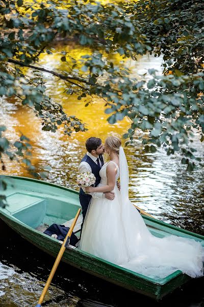 Fotógrafo de casamento Anna Tebenkova (tebenkovaphoto). Foto de 23 de agosto 2018