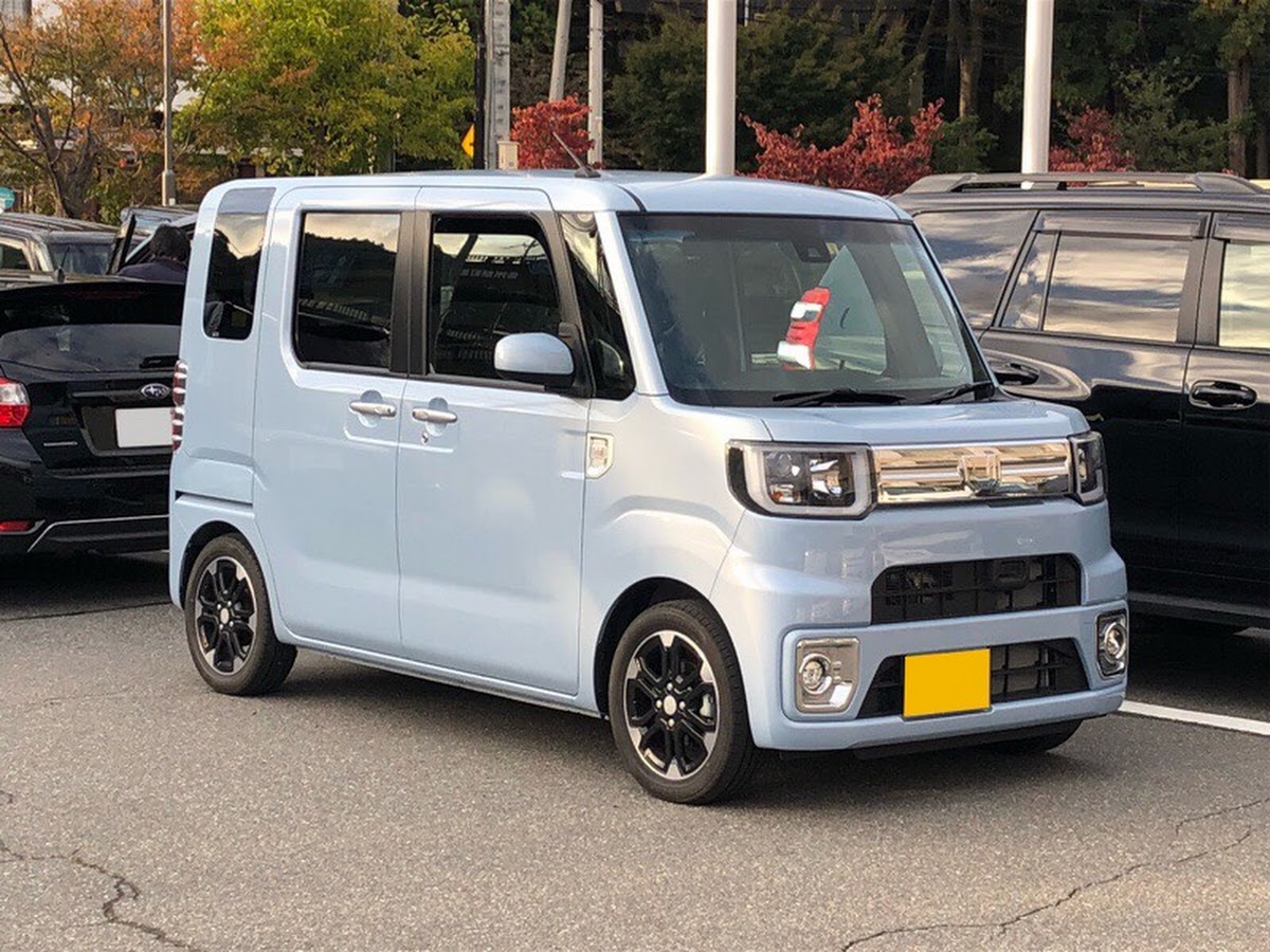 ダイハツ ウェイクを華麗にカスタム By テラしゅん 19 05 01 うちのは新古車なのでレジャーエディションも探せばあったかも 親は純正主義なのでこのアルミで Cartune