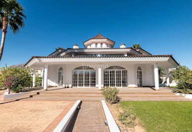 Maison avec terrasse 1