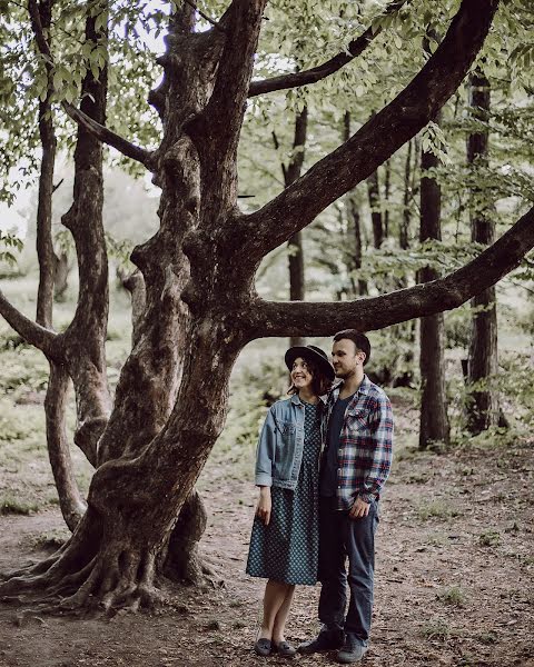 Fotógrafo de casamento Karina Ostapenko (karinaostapenko). Foto de 4 de abril 2018