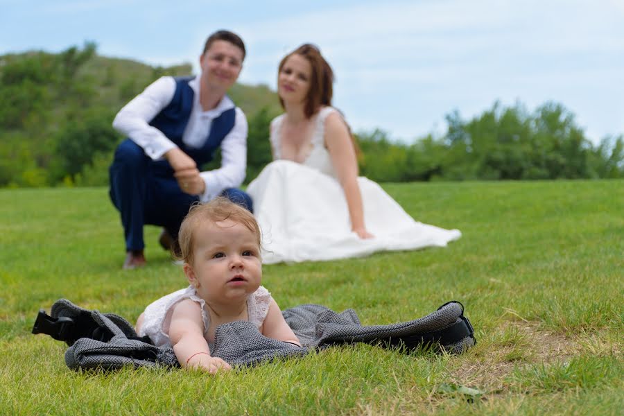 Fotógrafo de casamento Costel Scurtu (costel1973). Foto de 22 de abril 2019