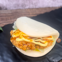 Banh Bao Fried Chicken