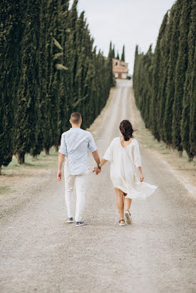 Wedding photographer Nadya Ravlyuk (vinproduction). Photo of 15 October 2019