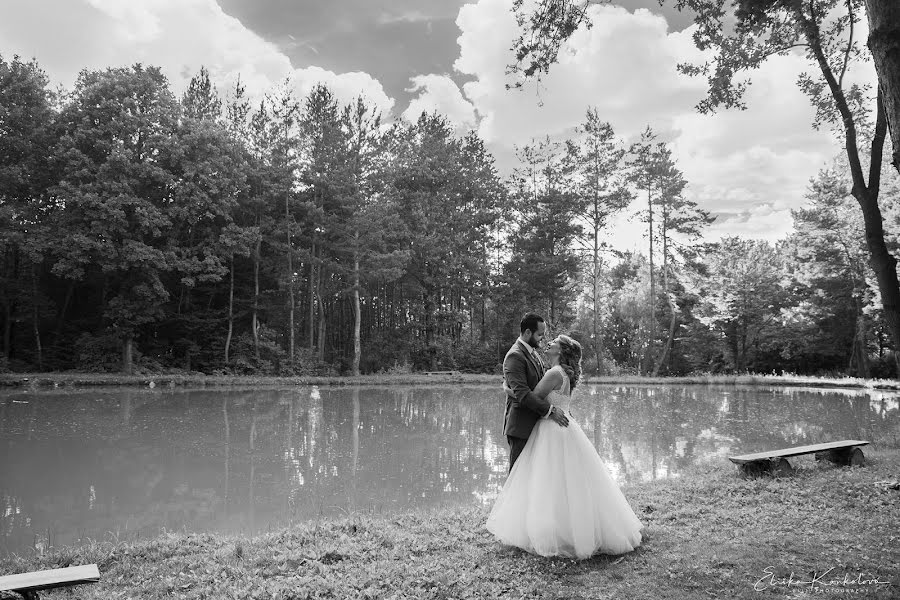 Fotógrafo de casamento Eliška Konkoľová (konkoovae). Foto de 16 de abril 2019