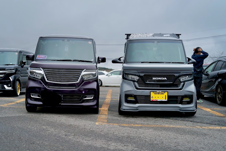 Nボックスカスタムのフルラッピング中・もちろんDIY・色は完成してからに関するカスタム事例の投稿画像1枚目