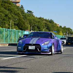 NISSAN GT-R