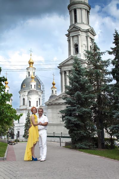 Fotógrafo de casamento Oksana Kvіtka (oksanakvitka). Foto de 5 de agosto 2015