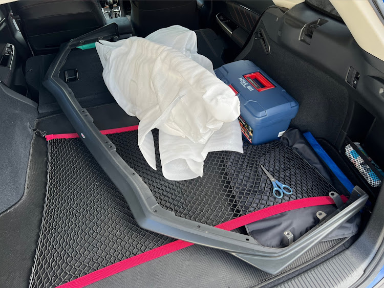 レヴォーグの大雨被害・フロントアンダースポイラー持って行かれた・ナンバー曲がった・冠水道路は気をつけて・あーあ…に関するカスタム事例の投稿画像5枚目