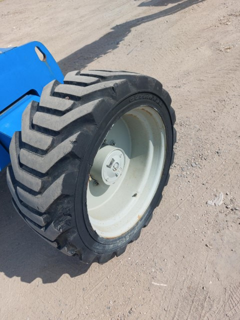 Picture of a GENIE S-65