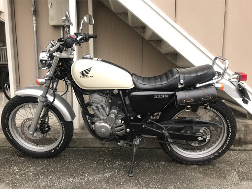 ホンダ その他を華麗にカスタム By やす 18 12 09 キタコのグラブバー付けました そしてその後 Cb400ssメーターのセミワンオフ移植のため 入院して Cartune