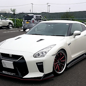 NISSAN GT-R R35