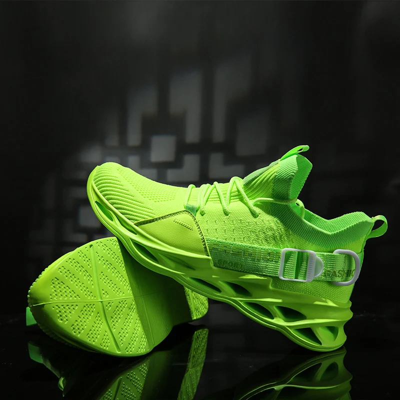 Baskets décontractées en mesh tissé volant. Chaussures respirantes et légères pour homme et femme, idéales pour un usage quotidien.