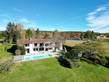 maison à Saint-Laurent-de-Neste (65)