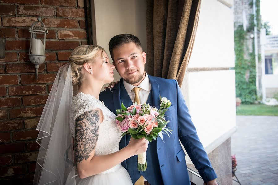 Fotógrafo de casamento Denis Bastrakov (bastrakov). Foto de 7 de agosto 2017