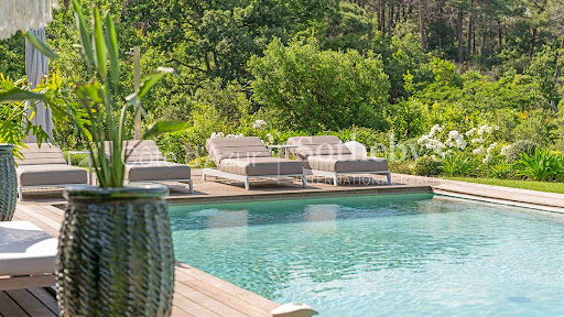Villa with pool and terrace 2