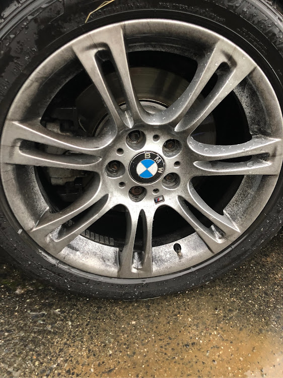 523i M-sportのしんやさんが投稿したカスタム事例の投稿画像1枚目