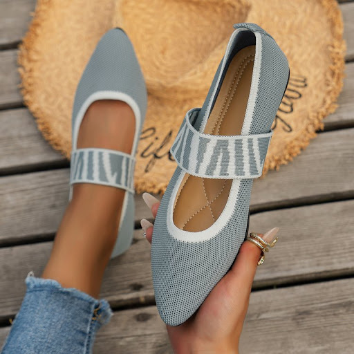 Title 4, New Flying Woven Shallow Mouth Pointed Flat Shoes