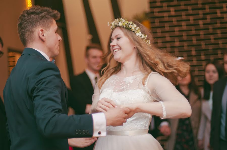 Fotógrafo de casamento Hubert Buchowski (dwaswiatla). Foto de 9 de março 2019