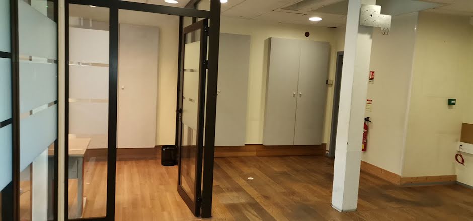 Vente locaux professionnels  137.85 m² à Moûtiers (73600), 160 000 €