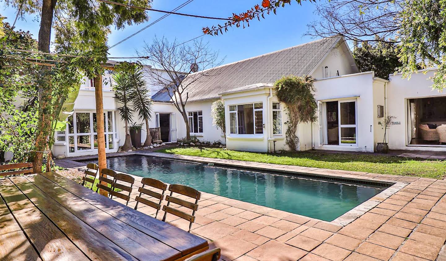 House with pool and garden Stellenbosch