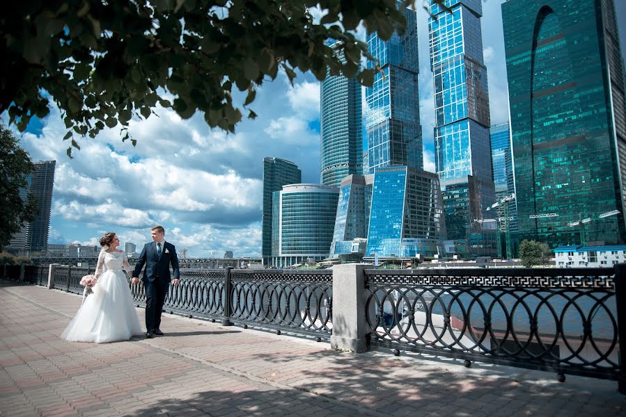 Wedding photographer Anastasiya Krylova (fotokrylo). Photo of 21 October 2019