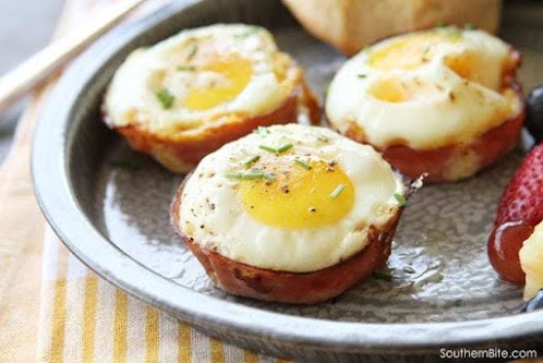 Baked Ham and Pimento Cheese Egg Cups