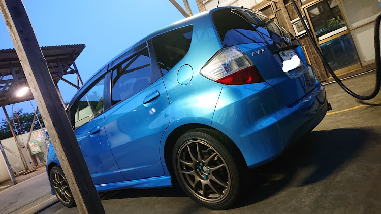 フィットの洗車・令和初洗車・シュアラスターゼロドロップ・ガラコに関するカスタム事例の投稿画像5枚目