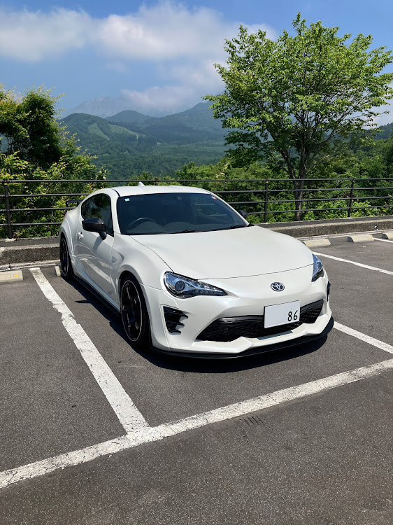 86の86後期・鳥取県・斜め45度後方の美学・86BRZオーナーさんと繋がりたいに関するカスタム事例の投稿画像3枚目