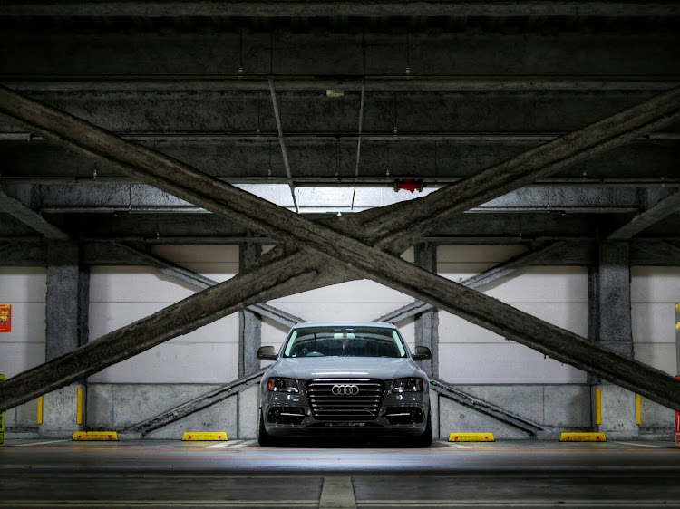 Q5のネズ散歩🐭・正面写真・梅雨明け間近・同じような写真😅・充電中🐭⚡🔌に関するカスタム事例の投稿画像29枚目