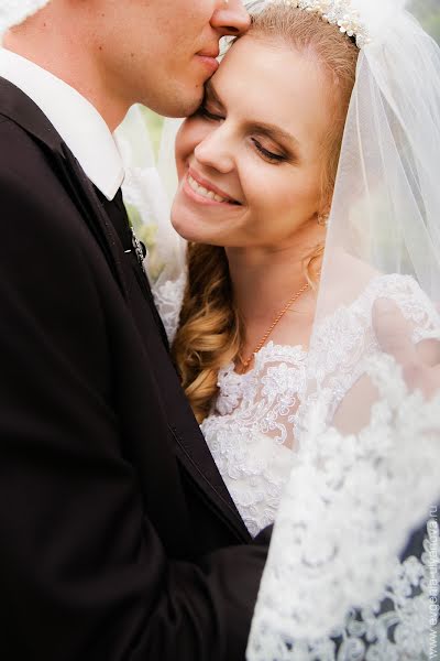 Wedding photographer Evgeniya Ulyanova (honeyrnd). Photo of 18 May 2015