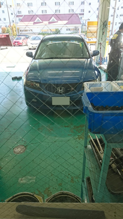 アコードの車高調・アコードユーロR・アコード・オイル交換に関するカスタム事例の投稿画像3枚目