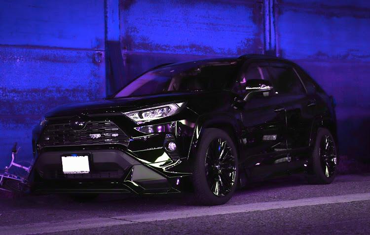 RAV4のＲＡＶ4・工場夜景とコラボ・オフ会に関するカスタム事例の投稿画像3枚目