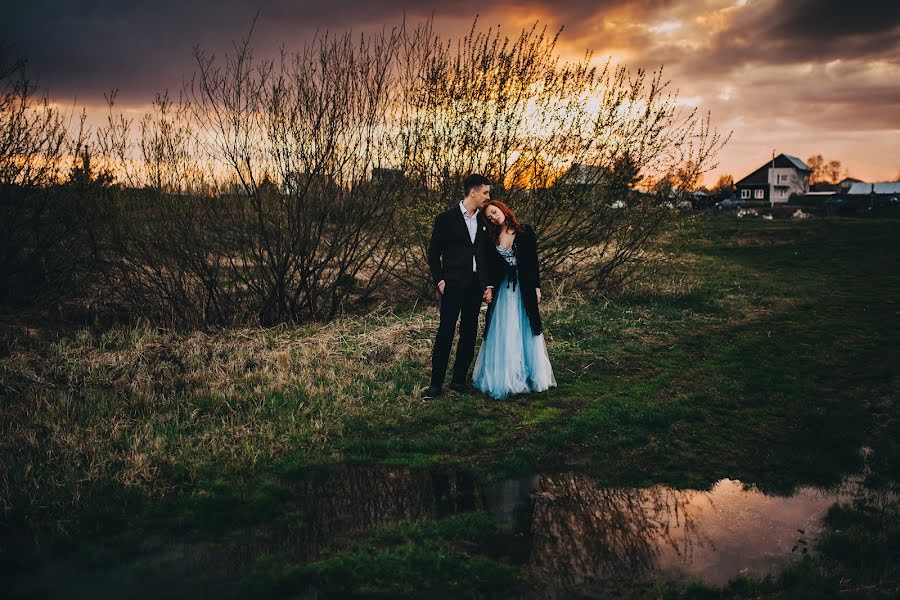 Fotógrafo de casamento Katya Kvasnikova (ikvasnikova). Foto de 19 de maio 2017