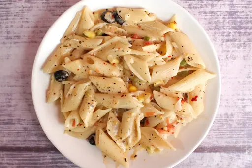 White Sauce Pasta